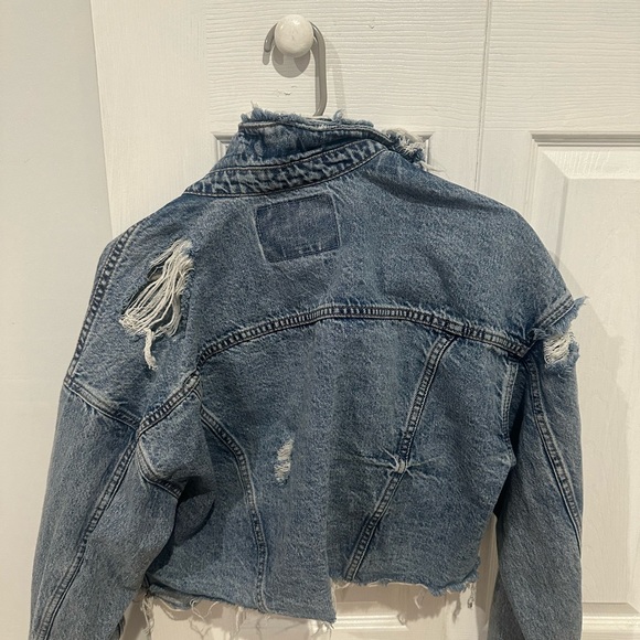 American Eagle Distressed Denim Jacket - Picture 2 of 3